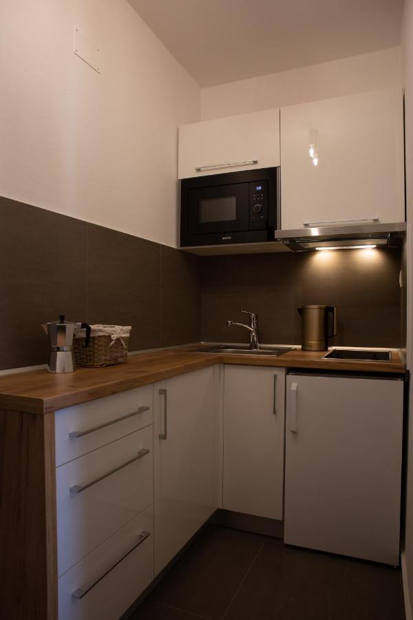 Apartman Dagmar Besenova Bagian luar foto