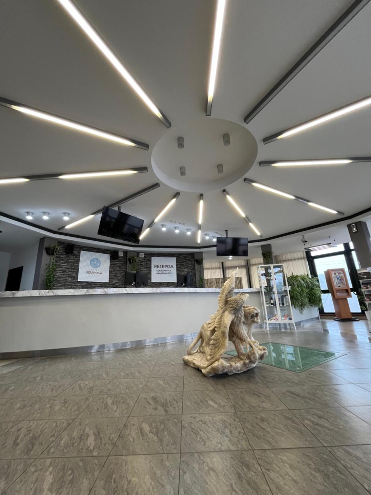 Apartman Dagmar Besenova Bagian luar foto