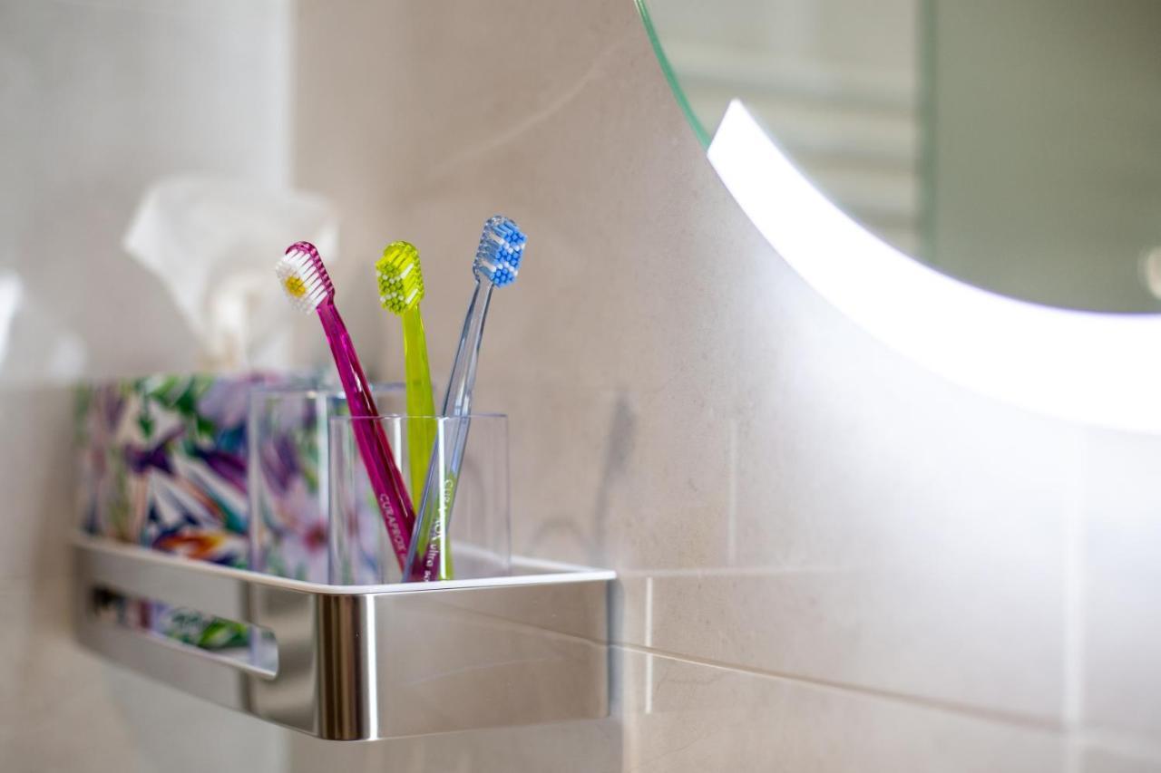 Apartman Dagmar Besenova Bagian luar foto